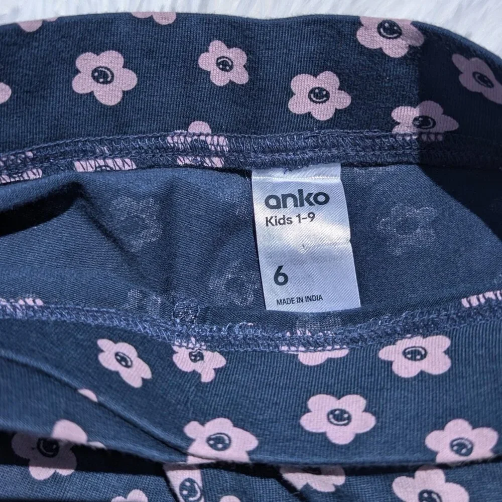 Little Trends Girls Whimsical Shorts for Bright Young Minds NWT Navy Blue floral
